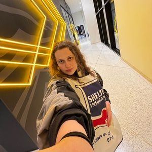 Meet your Posher, Sam